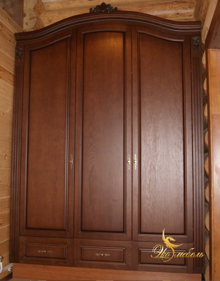 Шкаф с фигурным верхом цвет: Орех без патины